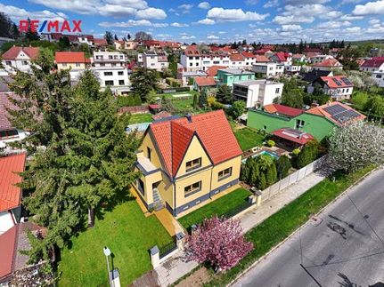 Prodej vily 205 m², pozemek 558 m²
