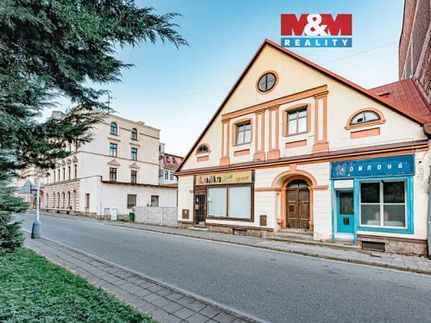 Prodej domu 397 m², pozemek 446 m²