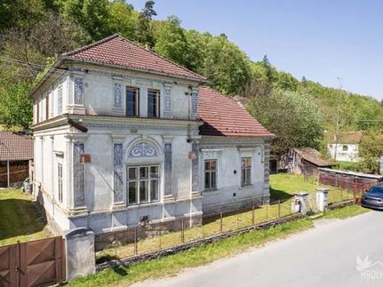 Prodej vily 208 m², pozemek 3304 m²