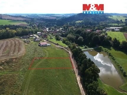 Prodej stavebního pozemku 1053 m²