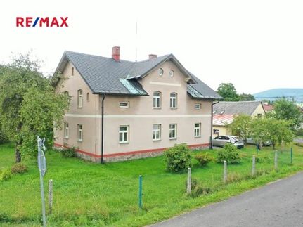 Prodej domu 216 m², pozemek 876 m²