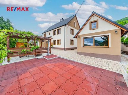 Prodej chaty 200 m², pozemek 1966 m²