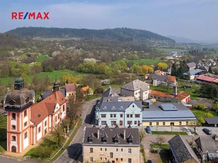 Prodej domu 688 m², pozemek 287 m²