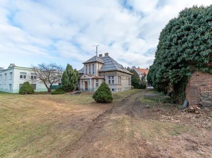 Prodej stavebního pozemku 1109 m²