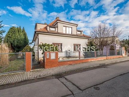 Prodej domu 300 m², pozemek 904 m²