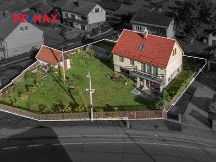 Prodej domu 240 m², pozemek 900 m²