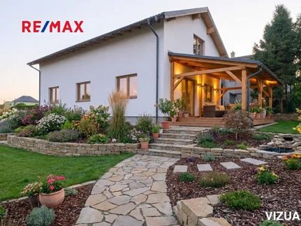 Prodej domu 222 m², pozemek 1071 m²