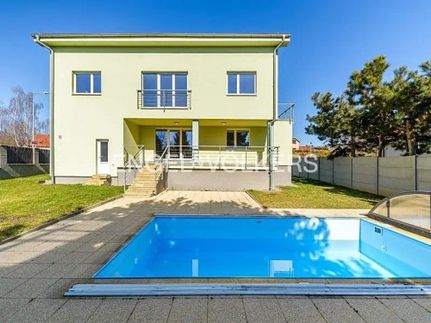 Prodej domu 339 m², pozemek 625 m²