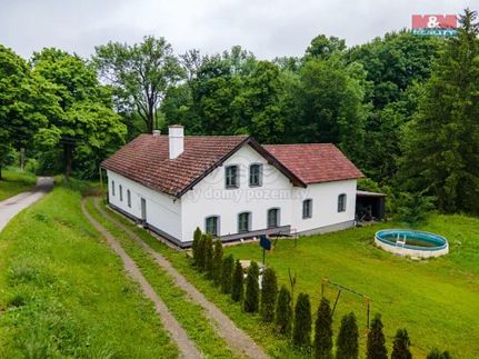 Prodej domu 260 m², pozemek 2511 m²
