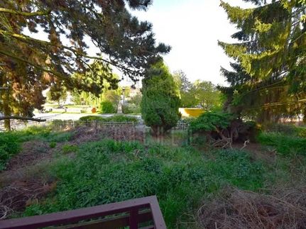 Prodej stavebního pozemku 877 m²