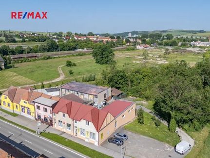 Prodej domu 686 m², pozemek 892 m²