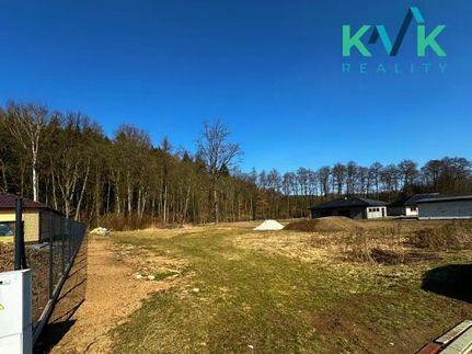 Prodej stavebního pozemku 1235 m²
