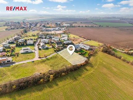 Prodej stavebního pozemku 1760 m²