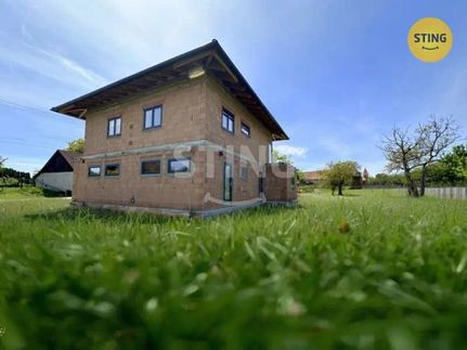 Prodej domu 285 m², pozemek 1323 m²