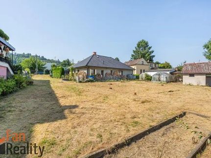 Prodej stavebního pozemku 692 m²