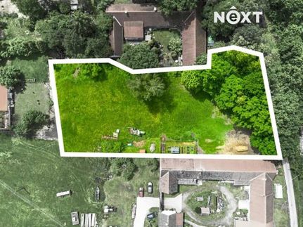 Prodej stavebního pozemku 2949 m²
