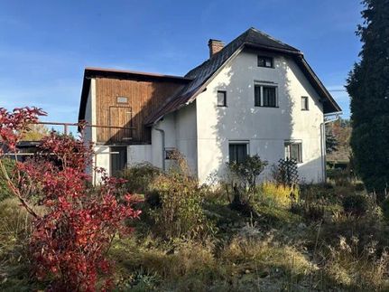 Prodej domu 1750 m², pozemek 1811 m²