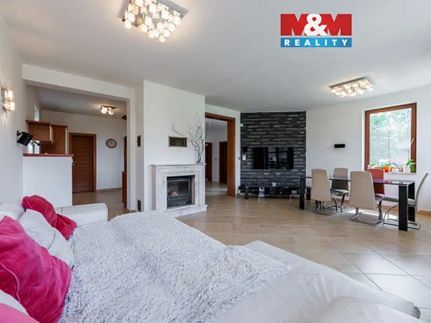 Prodej domu 221 m², pozemek 2382 m²