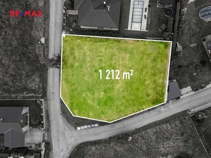 Prodej stavebního pozemku 1212 m²