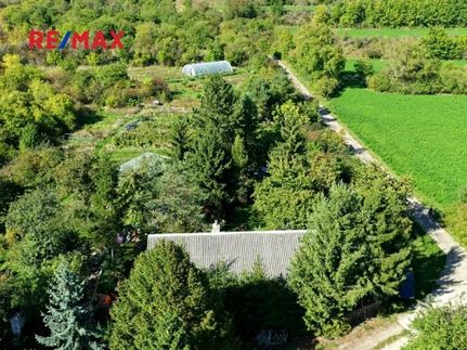 Prodej stavebního pozemku 1265 m²