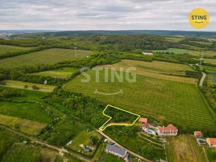 Prodej stavebního pozemku 1006 m²