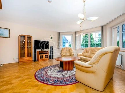 Prodej domu 290 m², pozemek 593 m²