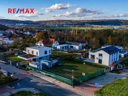 Prodej stavebního pozemku 754 m²