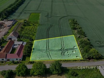 Prodej stavebního pozemku 1000 m²