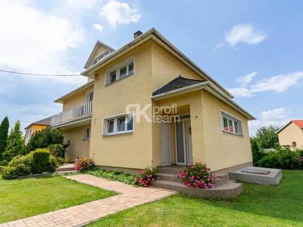 Prodej domu 240 m², pozemek 859 m²
