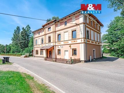 Prodej domu 300 m², pozemek 914 m²