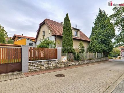 Prodej domu 320 m², pozemek 974 m²