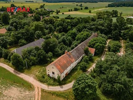 Prodej zemědělské usedlosti 830 m², pozemek 978 m²
