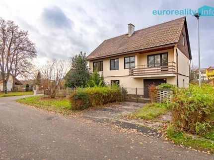 Prodej domu 250 m², pozemek 816 m²