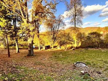 Prodej stavebního pozemku 1696 m²