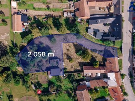 Prodej stavebního pozemku 2058 m²