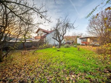 Prodej stavebního pozemku 372 m²