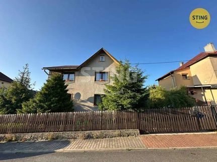 Prodej domu 200 m², pozemek 800 m²