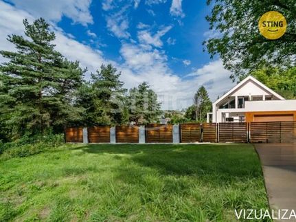 Prodej stavebního pozemku 2157 m²