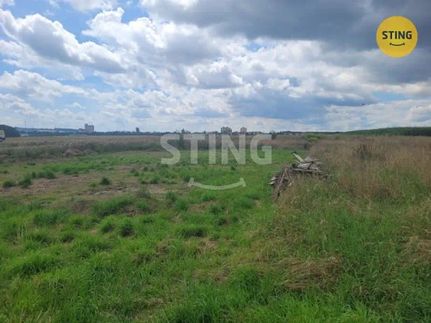 Prodej stavebního pozemku 999 m²
