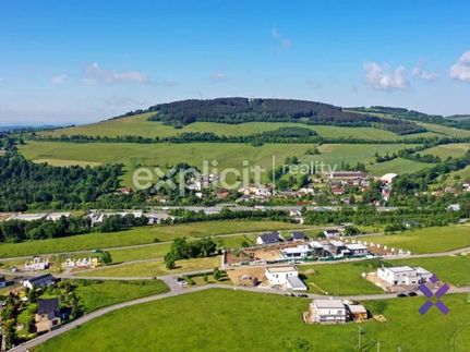 Prodej stavebního pozemku 1999 m²