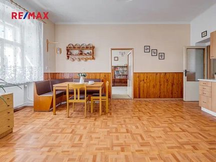 Prodej domu 200 m², pozemek 1223 m²