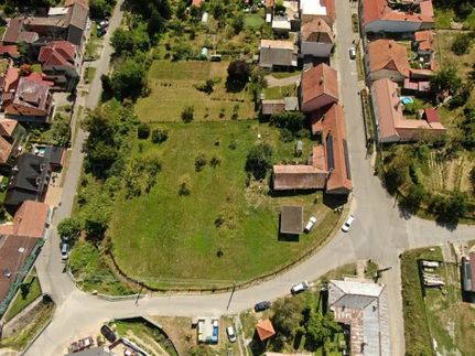 Prodej stavebního pozemku 1000 m²