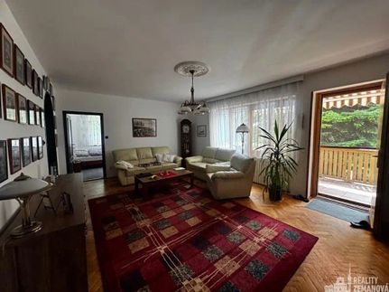 Prodej domu 250 m², pozemek 2043 m²