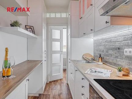 Prodej bytu 4+kk 66 m²