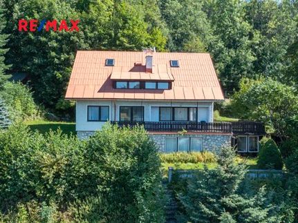 Prodej domu 393 m², pozemek 1302 m²