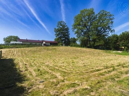 Prodej stavebního pozemku 1776 m²