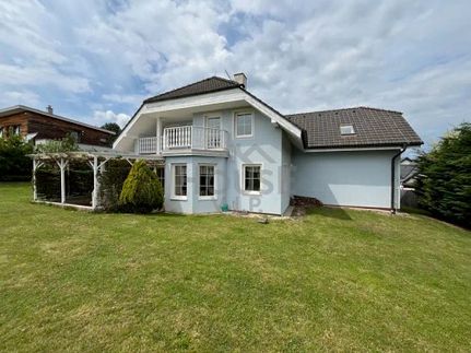 Prodej domu 200 m², pozemek 831 m²