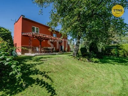 Prodej domu 250 m², pozemek 725 m²