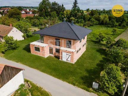 Prodej domu 285 m², pozemek 1323 m²