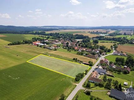 Prodej stavebního pozemku 8893 m²